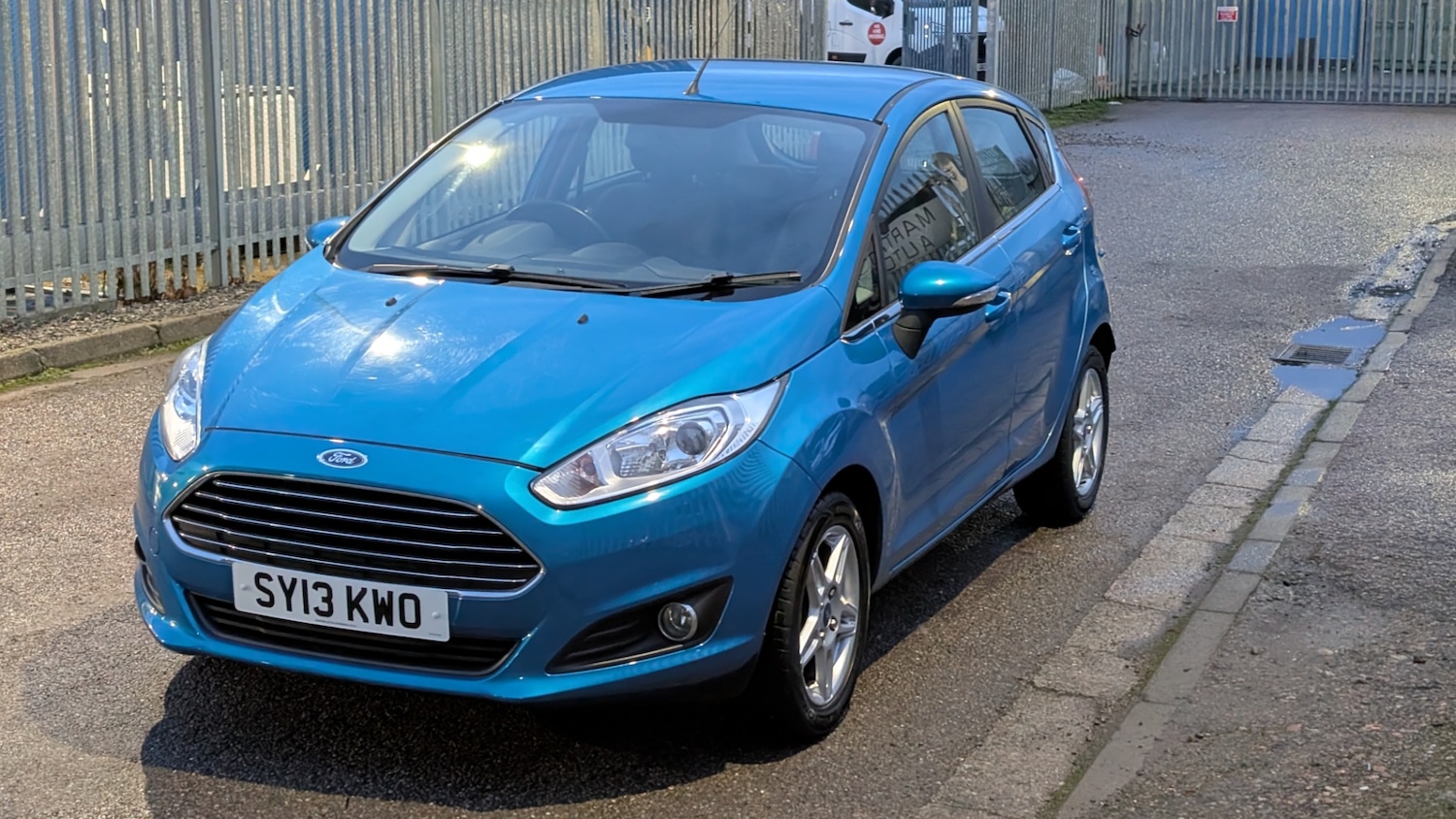 Used Ford Fiesta 2013 for sale - 76908150: Photo 2