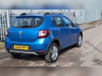 Used Dacia Sandero Stepway 2015 for sale - 78121648: Photo