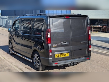 Used Renault Trafic 2019 for sale - 76232610: Photo