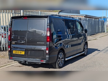 Used Renault Trafic 2019 for sale - 76232610: Photo