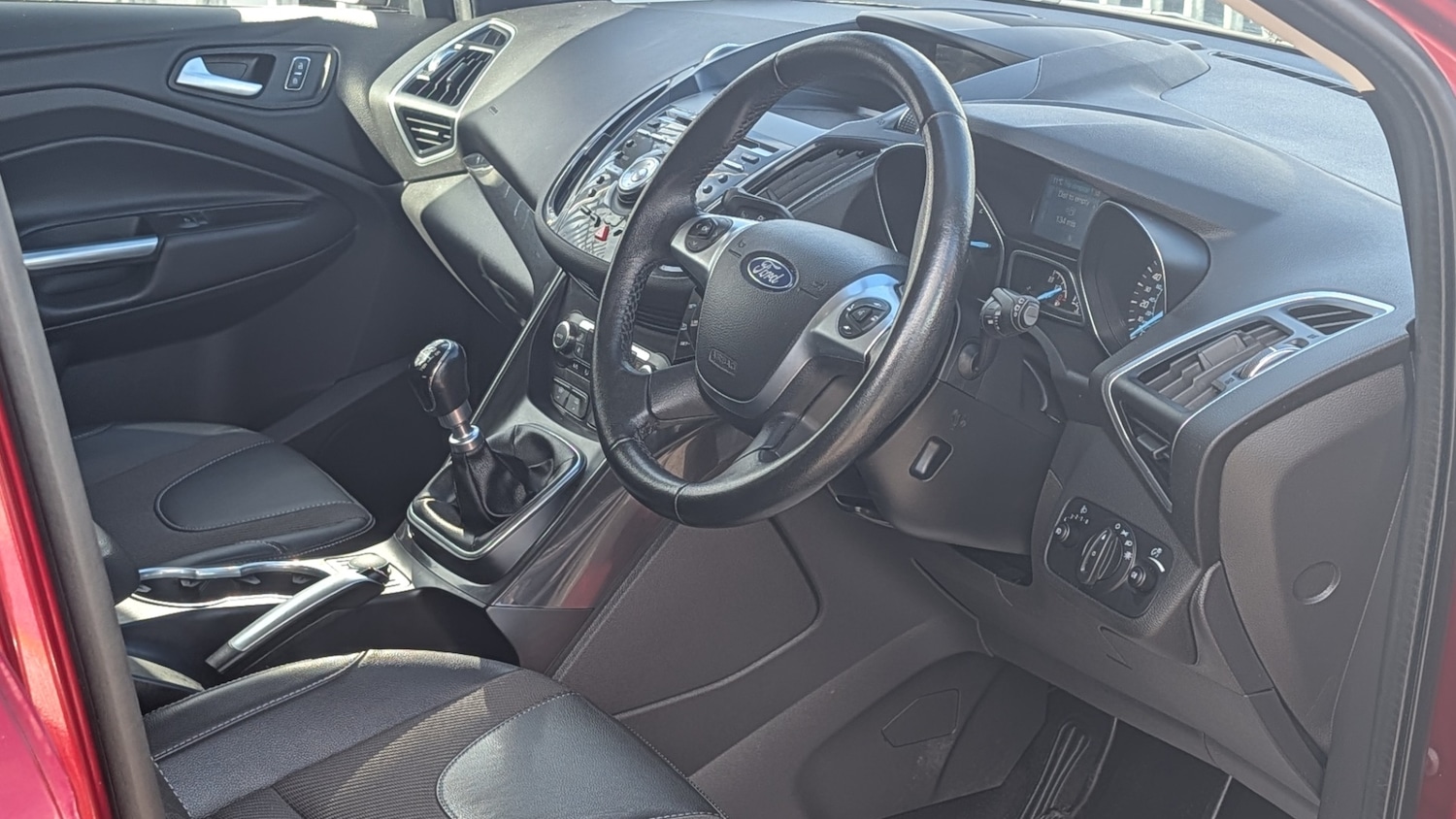 Used Ford Kuga 2015 for sale - 77962202: Photo 5