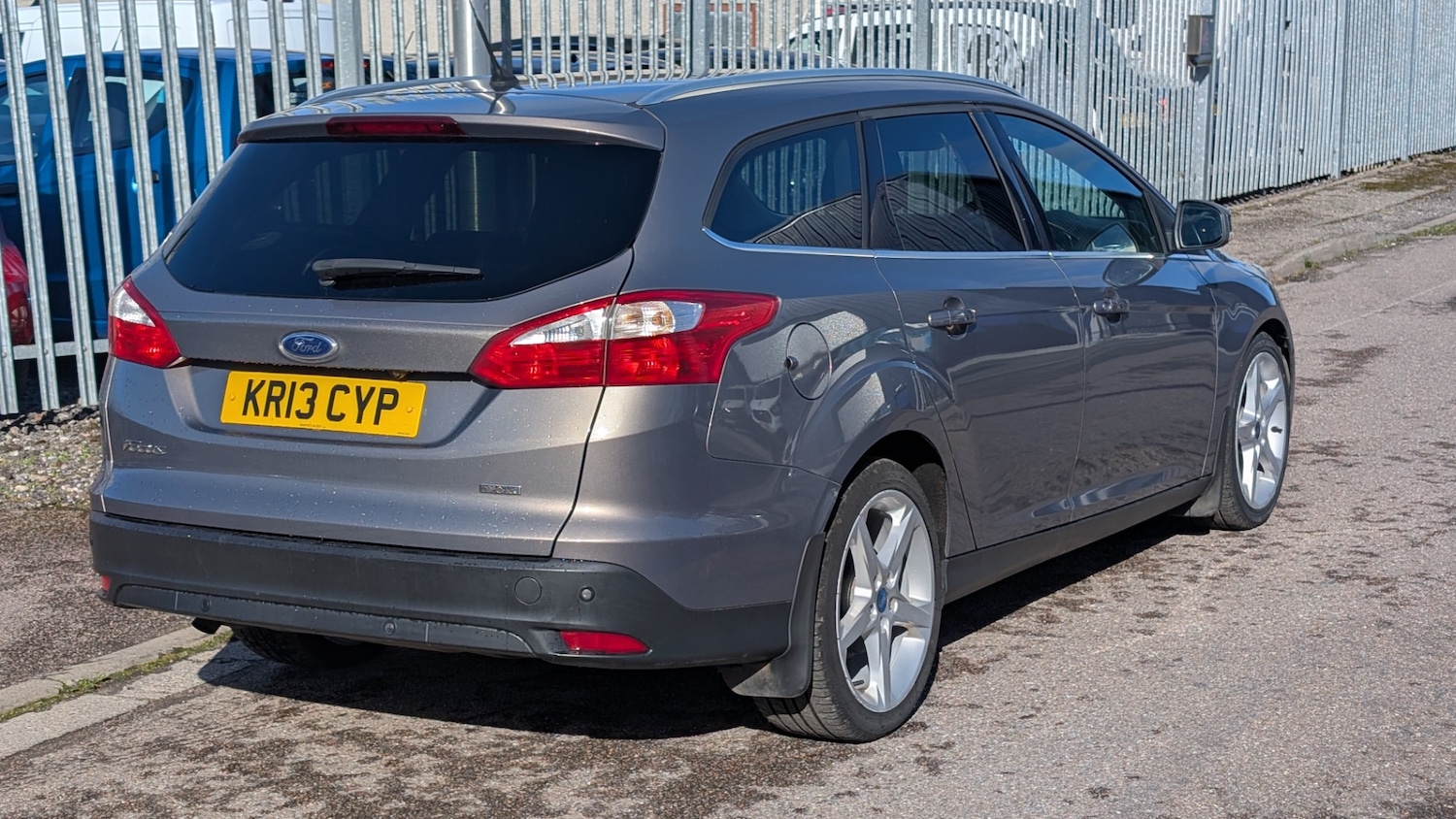 Used Ford Focus 2013 for sale - 76114435: Photo 3