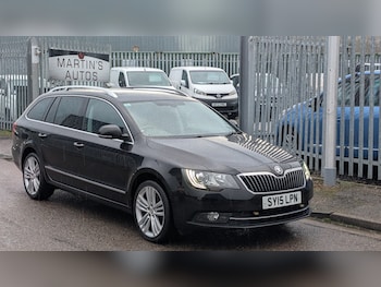 Used Skoda Superb 2015 for sale - 76892985: Photo