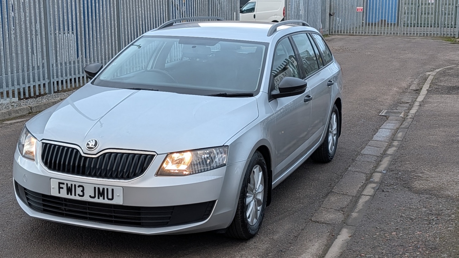 Used Skoda Octavia 2013 for sale - 77543351: Photo 2