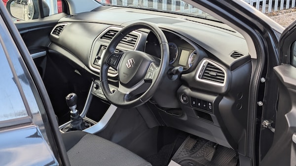 Used Suzuki SX4 S-Cross 2015 for sale - 76144376: Photo 5