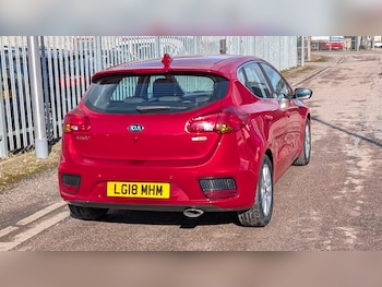 Used Kia Ceed 2018 for sale - 77933868: Photo