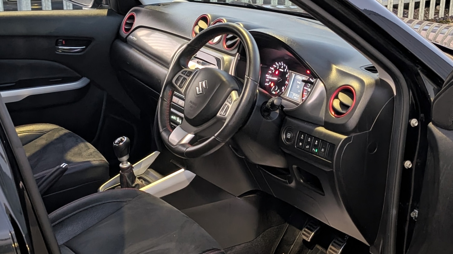 Used Suzuki Vitara 2018 for sale - 76722400: Photo 5