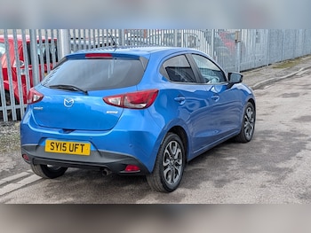 Used Mazda Mazda2 2015 for sale - 77616154: Photo