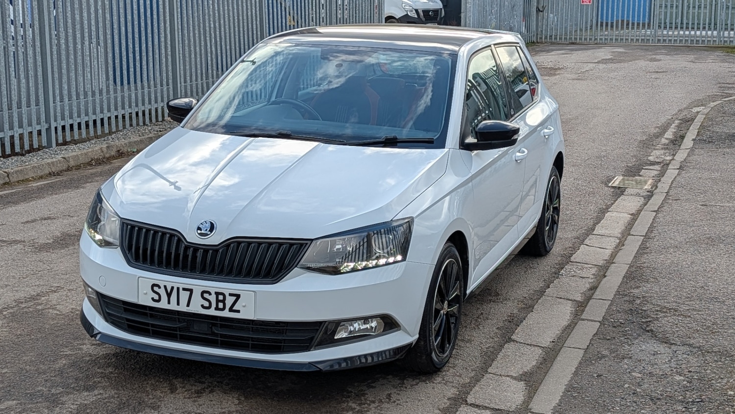 Used Skoda Fabia 2017 for sale - 77590438: Photo 2