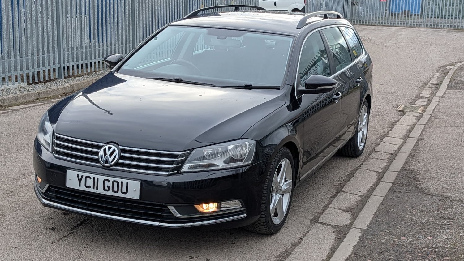 Used Volkswagen Passat 2011 for sale - 77542734: Photo 2