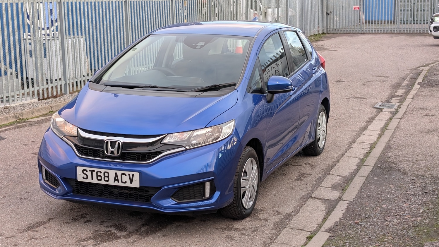 Used Honda Jazz 2018 for sale - 76567941: Photo 2