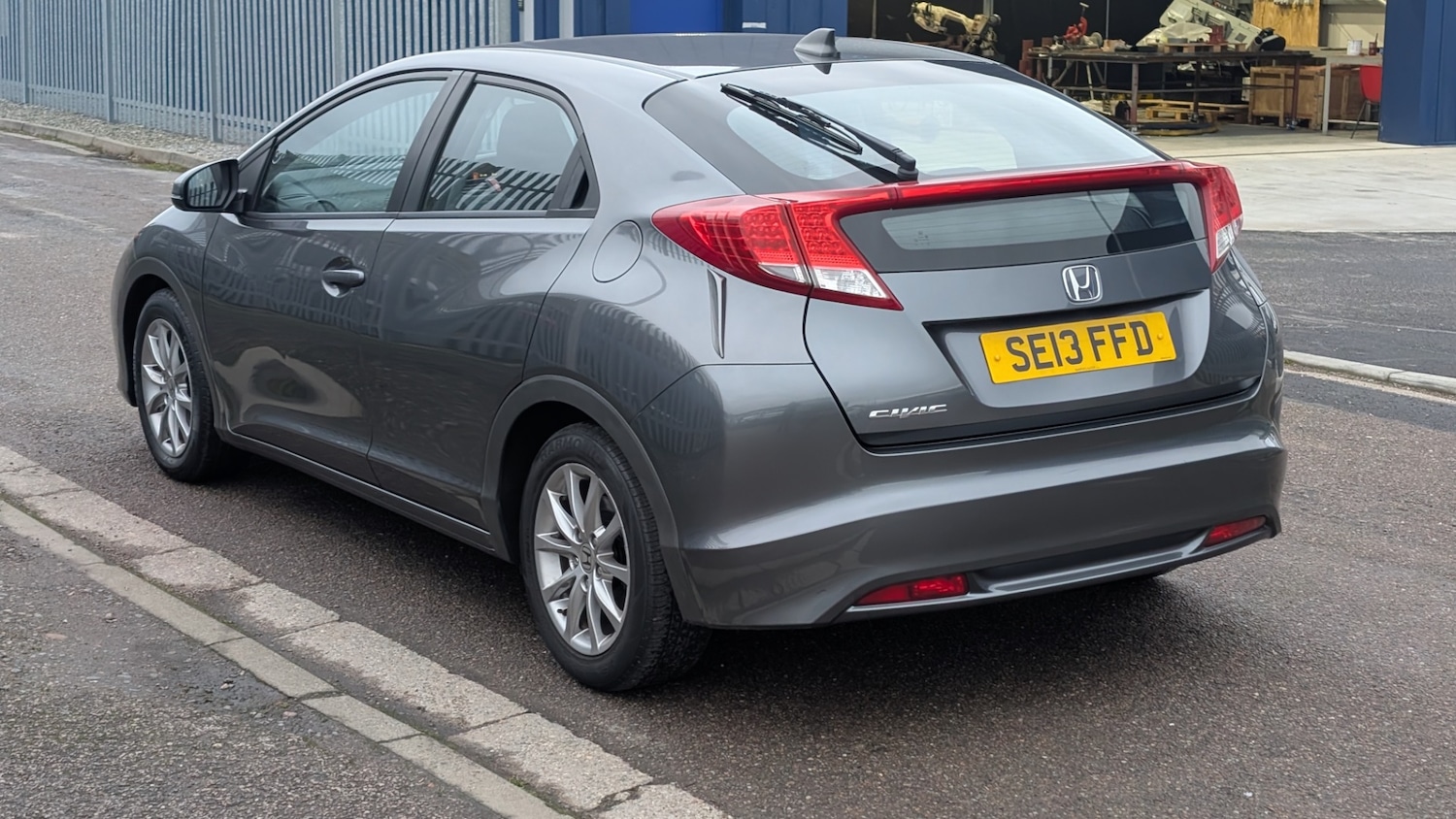 Used Honda Civic 2013 for sale - 77013179: Photo 3