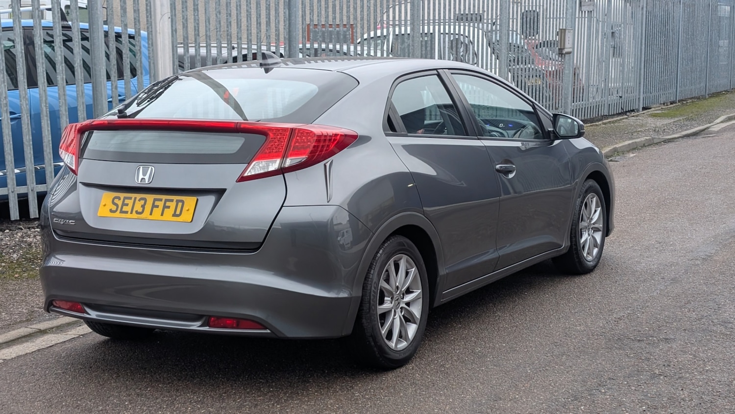 Used Honda Civic 2013 for sale - 77013179: Photo 4