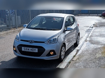 Used Hyundai i10 2014 for sale - 78054211: Photo