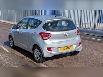 Used Hyundai i10 2014 for sale - 78054211: Photo