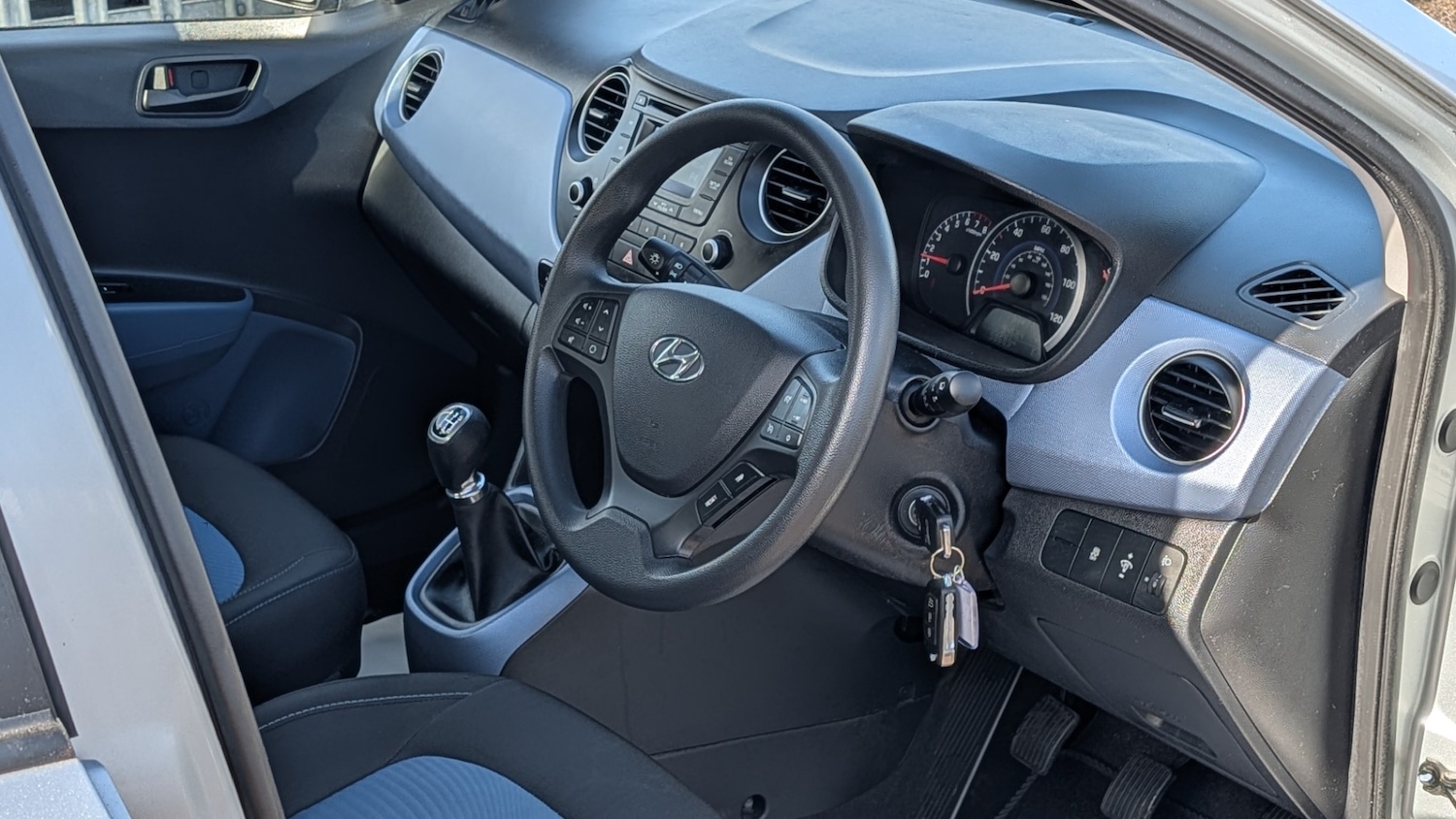 Used Hyundai i10 2014 for sale - 78054211: Photo 5