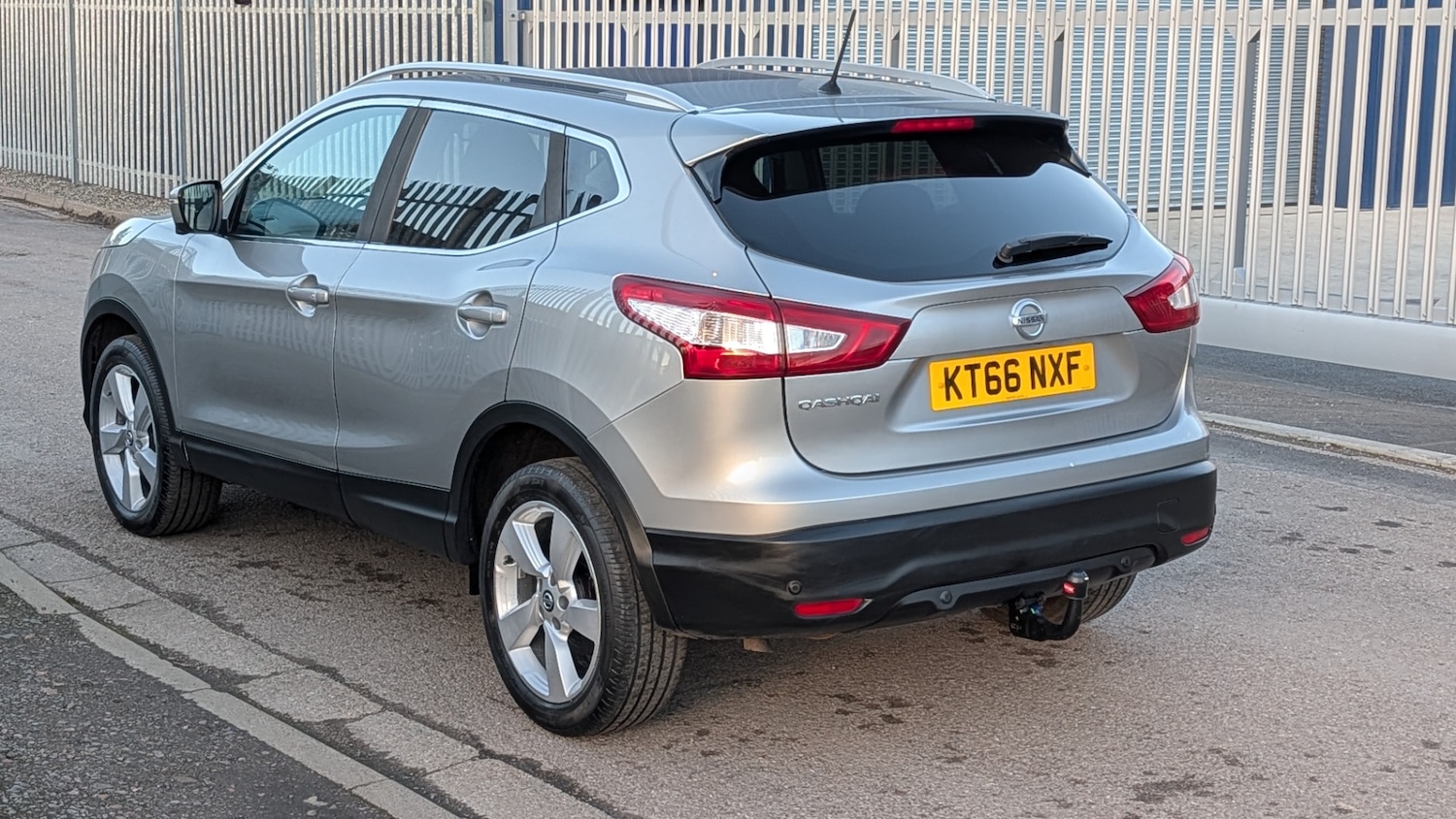 Used Nissan Qashqai 2017 for sale - 77707060: Photo 3