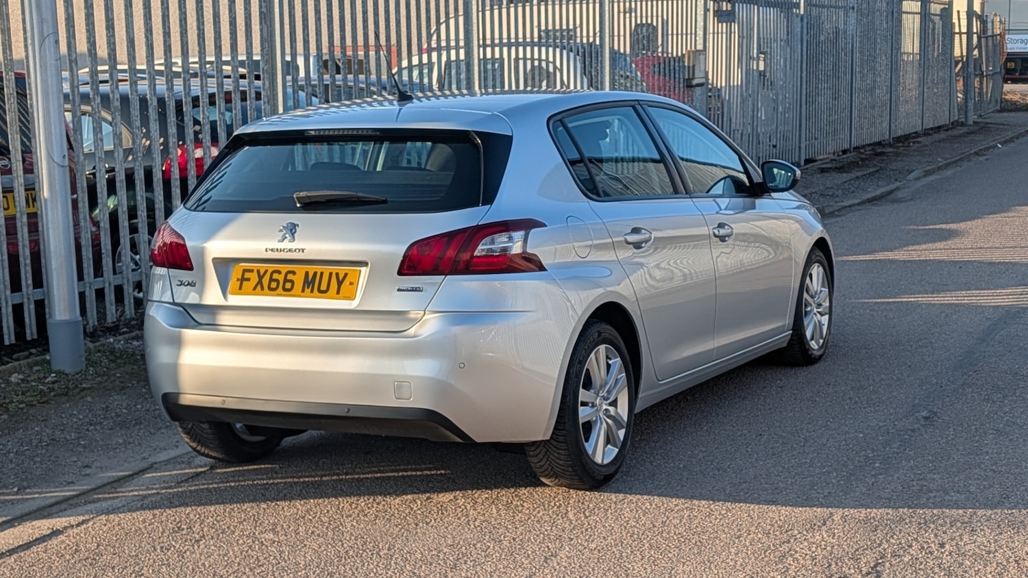 Used Peugeot 308 2016 for sale - 77973908: Photo 3