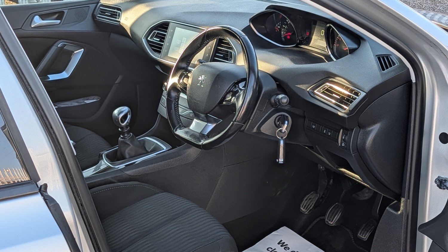 Used Peugeot 308 2016 for sale - 77973908: Photo 5