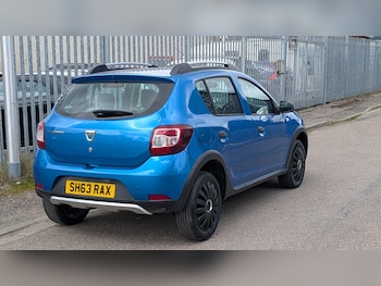 Used Dacia Sandero Stepway 2013 for sale - 78937756: Photo