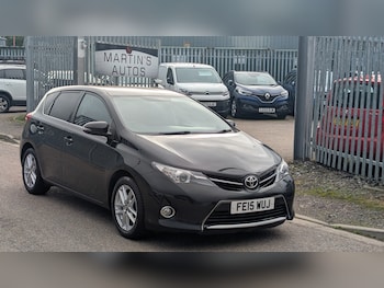 Toyota - Auris