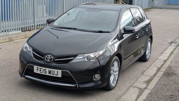 Used Toyota Auris 2015 for sale - 76218884: Photo 2