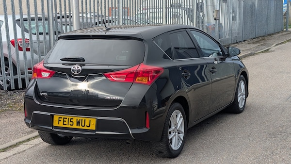Used Toyota Auris 2015 for sale - 76218884: Photo 3