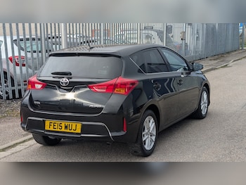 Used Toyota Auris 2015 for sale - 76218884: Photo 3