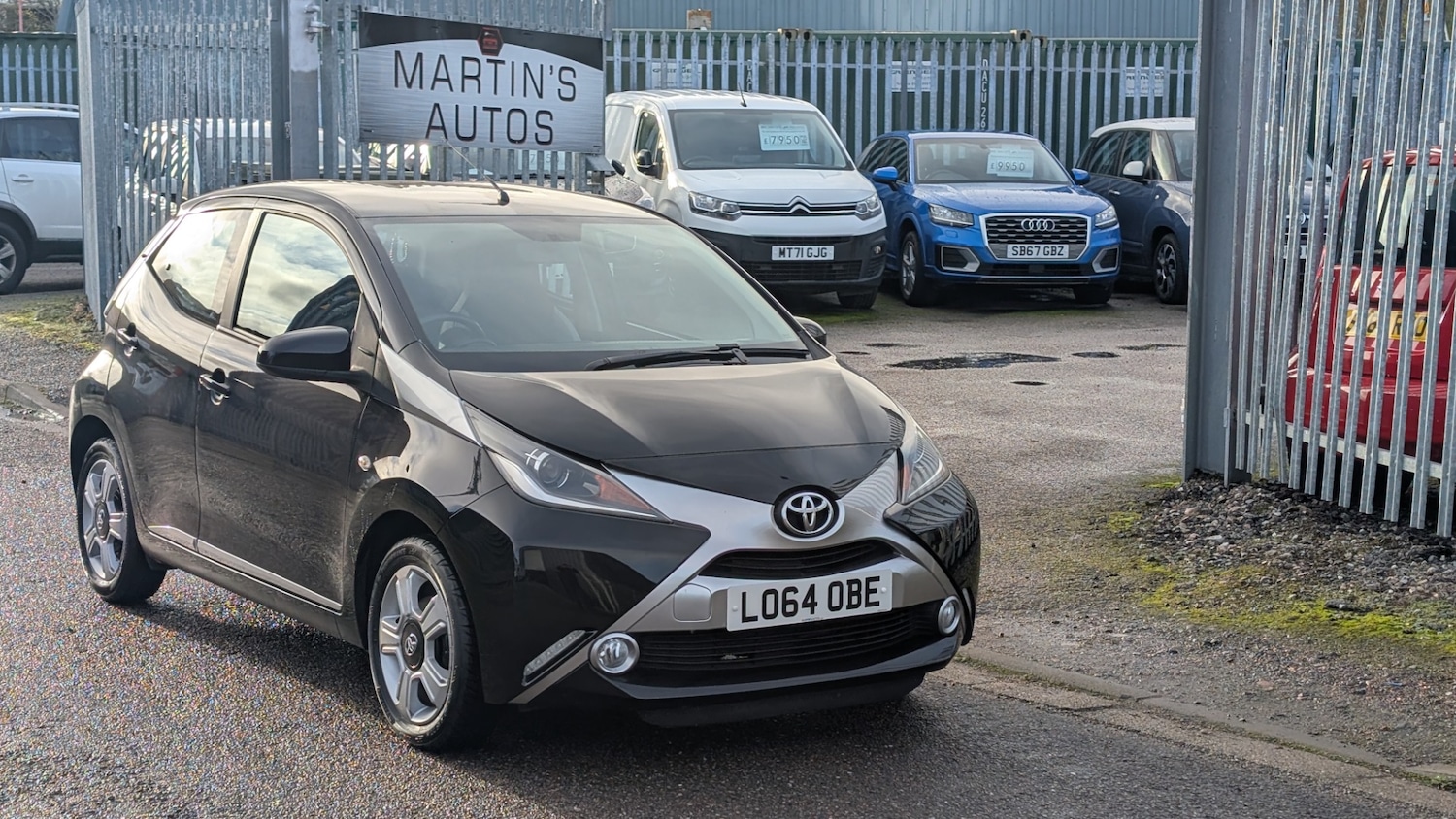 Used Toyota AYGO 2015 for sale - 76649861: Photo 1