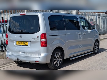 Used Toyota PROACE CITY Verso 2017 for sale - 78207183: Photo