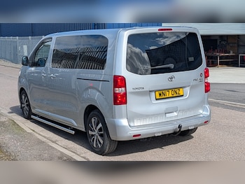 Used Toyota PROACE CITY Verso 2017 for sale - 78207183: Photo