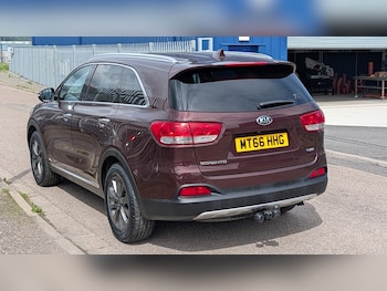 Used Kia Sorento 2016 for sale - 78817170: Photo