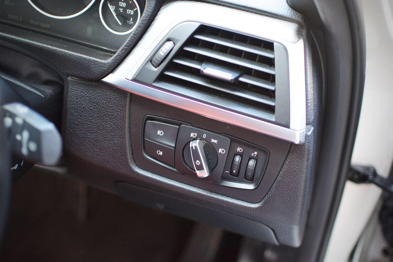 Used BMW 3 Series 2018 for sale - 76405198: Photo 17