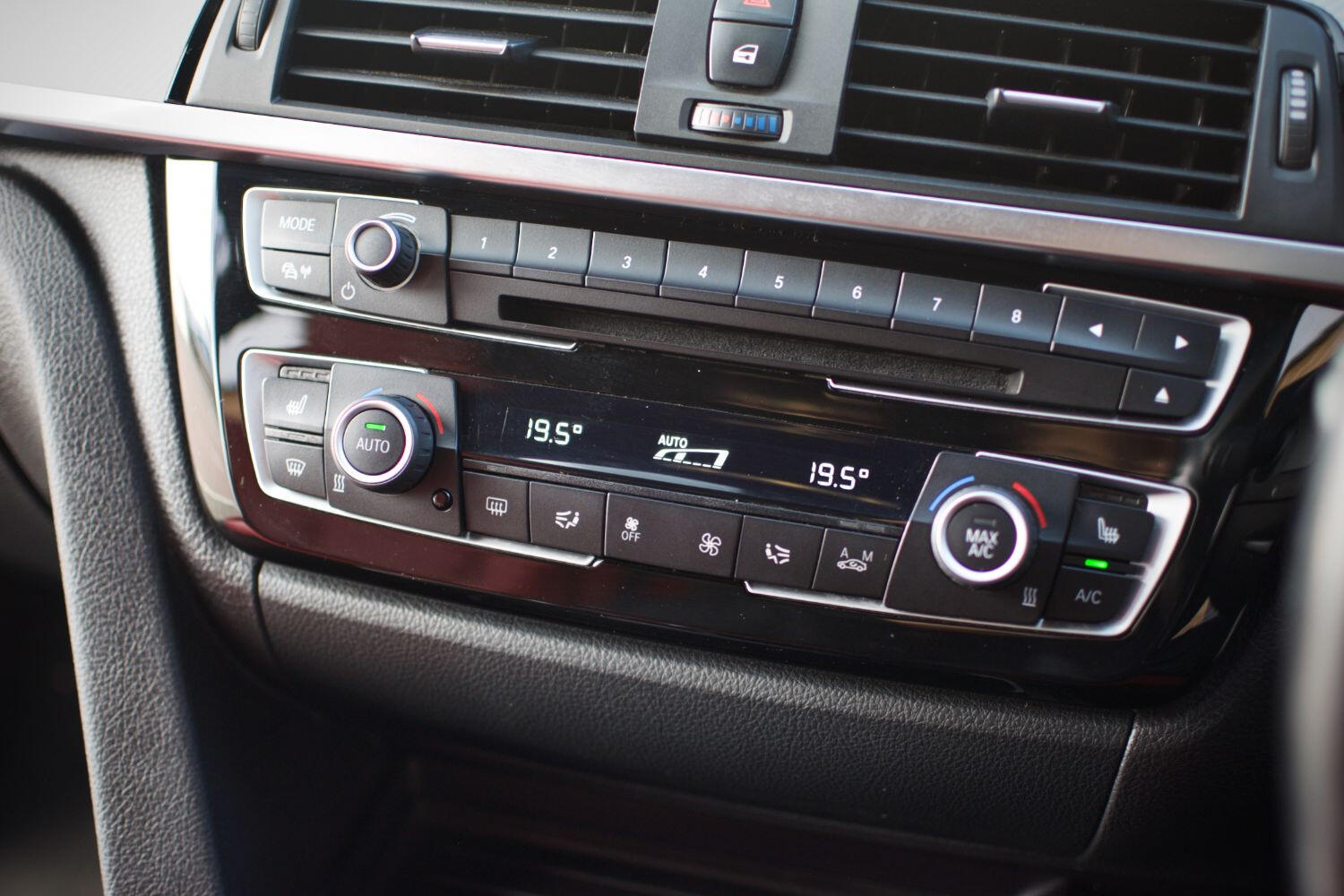 Used BMW 3 Series 2018 for sale - 76405198: Photo 19