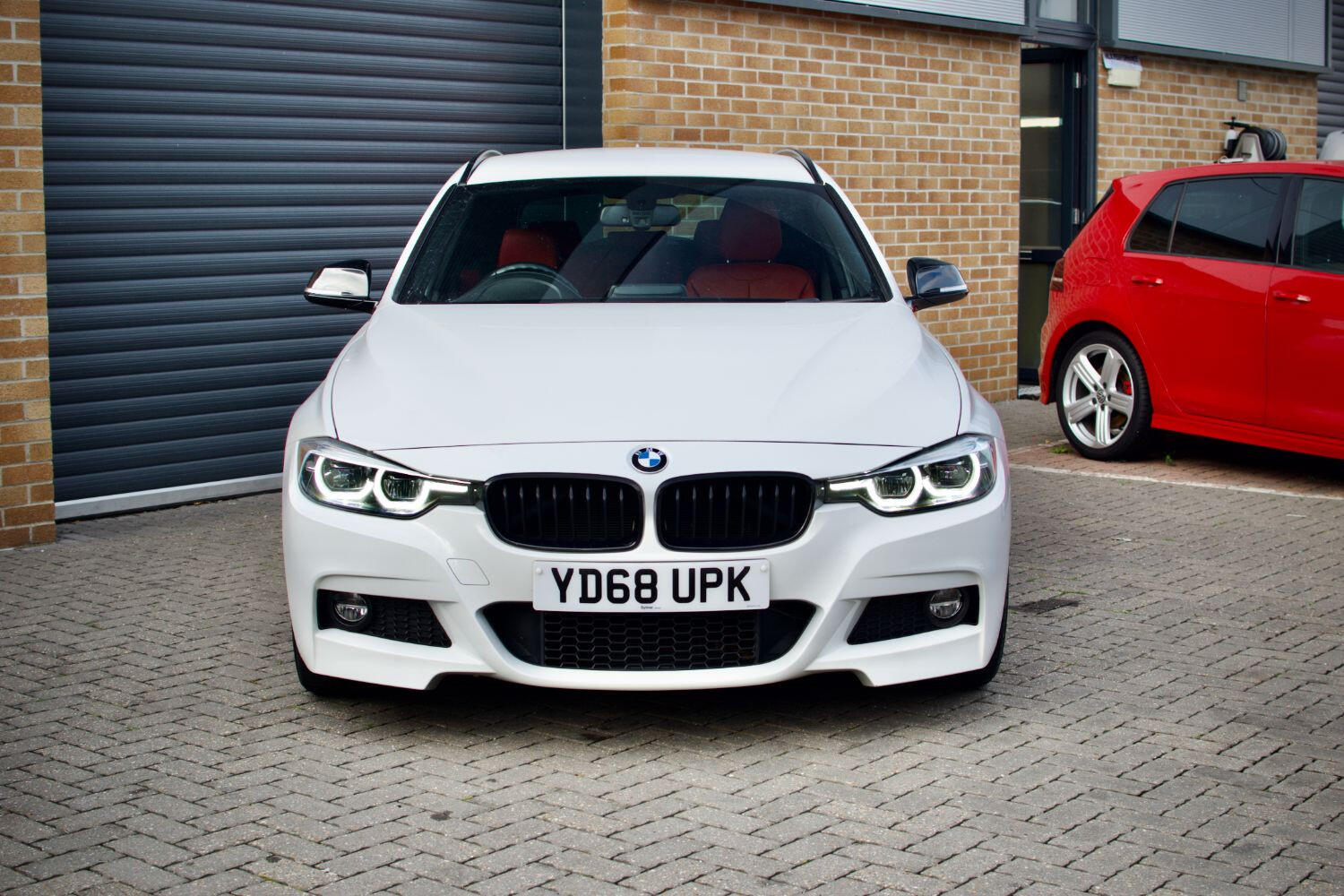 Used BMW 3 Series 2018 for sale - 76405198: Photo 2
