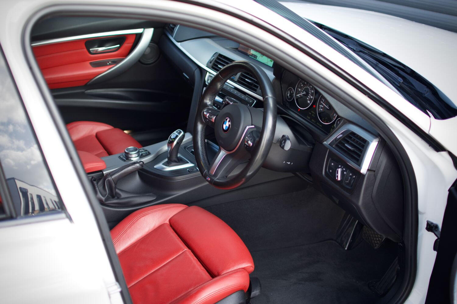 Used BMW 3 Series 2018 for sale - 76405198: Photo 39