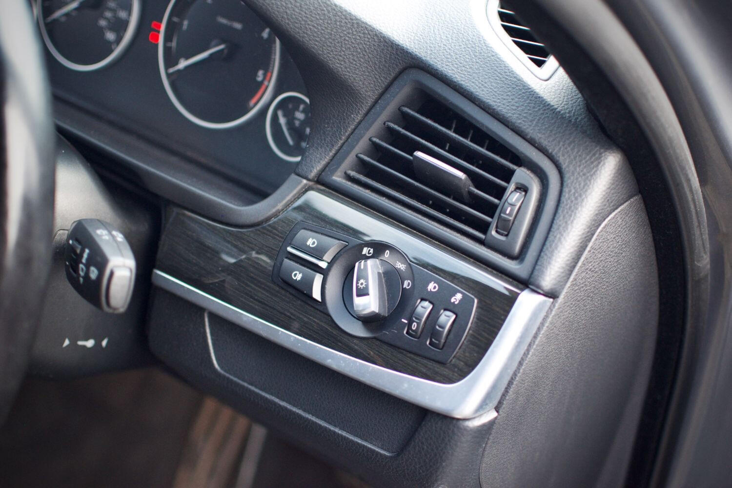 Used BMW 5 Series 2012 for sale - 76405196: Photo 15