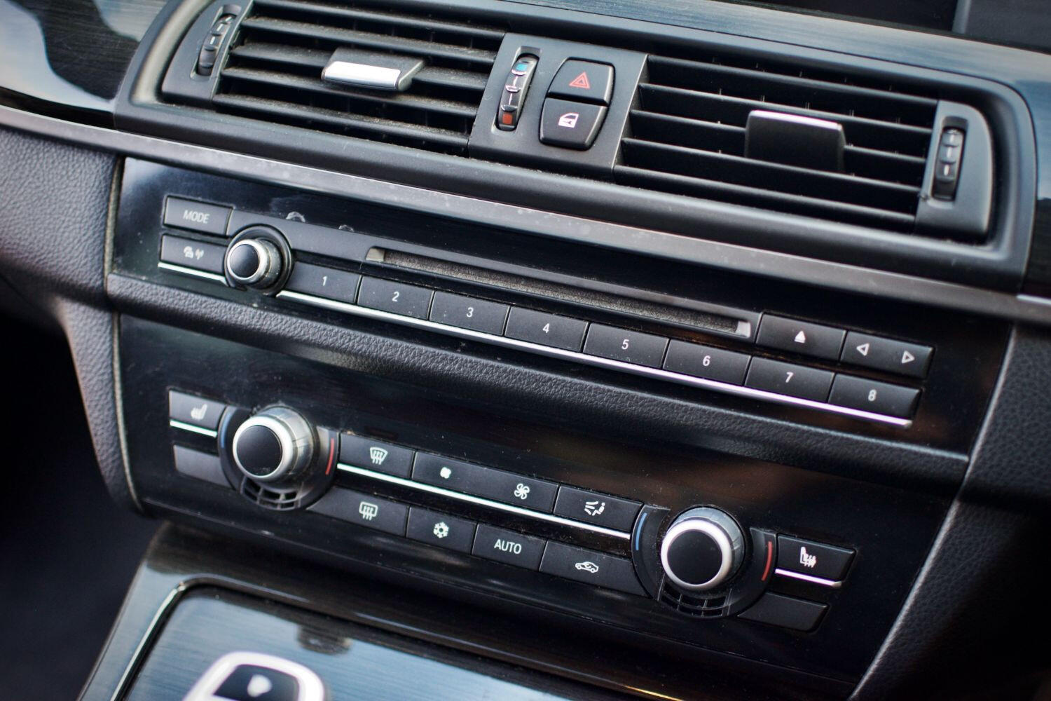 Used BMW 5 Series 2012 for sale - 76405196: Photo 17