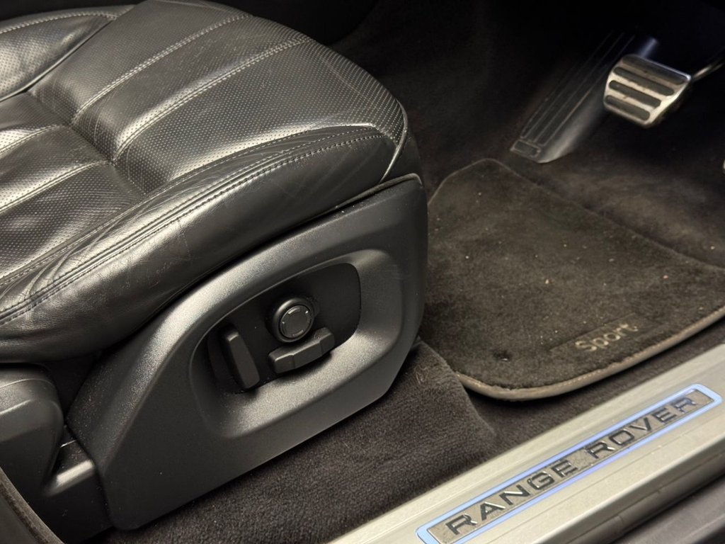 Used Land Rover Range Rover Sport 2015 for sale - 77525837: Photo 32