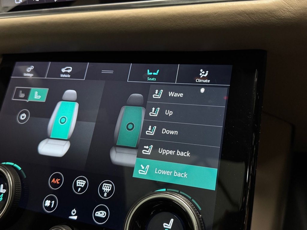 Used Land Rover Range Rover Velar 2018 for sale - 76176152: Photo 27