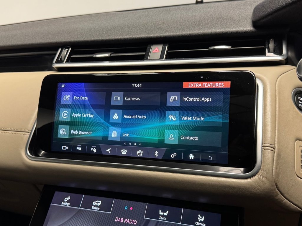 Used Land Rover Range Rover Velar 2018 for sale - 76176152: Photo 32