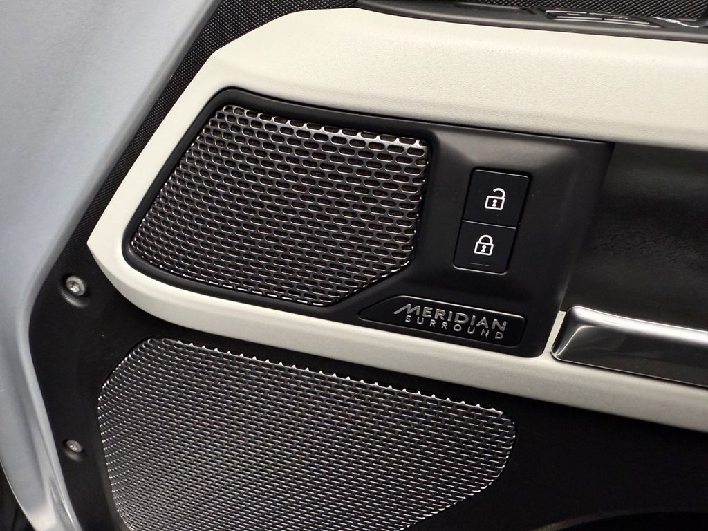 Used Land Rover Defender 2023 for sale - 77680188: Photo 39