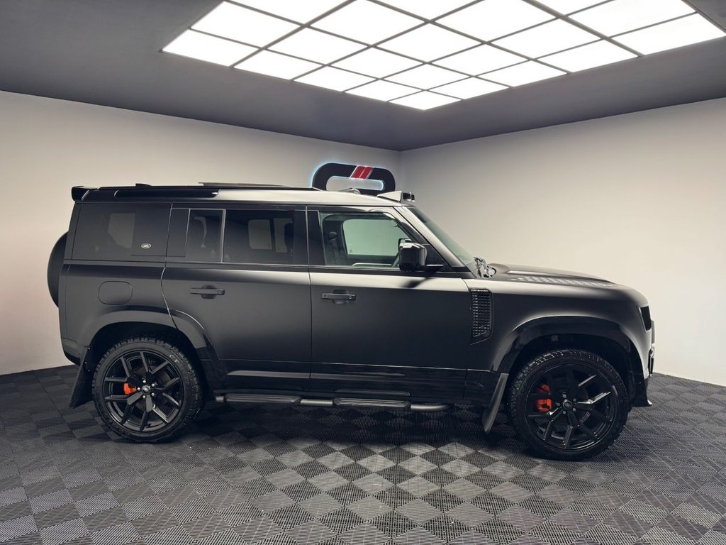 Used Land Rover Defender 2023 for sale - 77680188: Photo 8