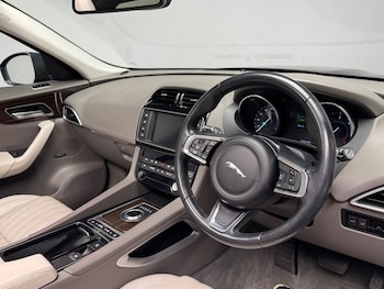 Used Jaguar F-Pace 2017 for sale - 78474693: Photo