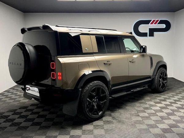 Used Land Rover Defender 2022 for sale - 74996020: Photo 2