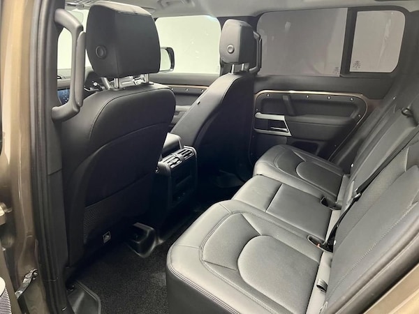 Used Land Rover Defender 2022 for sale - 74996020: Photo 34