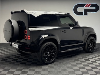 Used Land Rover Defender 2021 for sale - 79422269: Photo