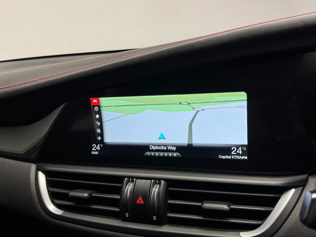 Used Alfa Romeo Giulia 2017 for sale - 77193436: Photo 35