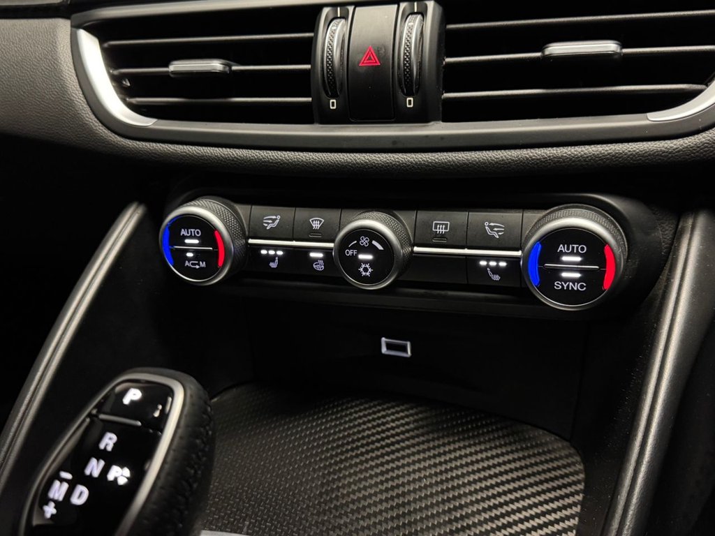 Used Alfa Romeo Giulia 2017 for sale - 77193436: Photo 45