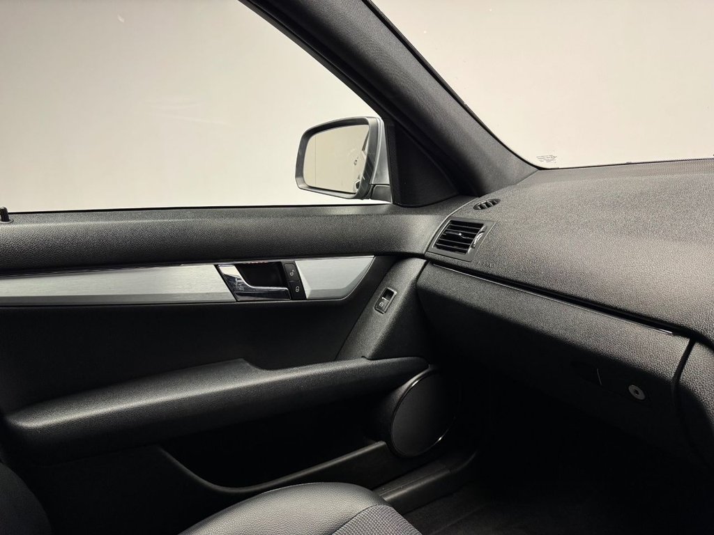 Used Mercedes-Benz C Class 2007 for sale - 76417026: Photo 34